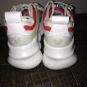 Chain reaction sneakers size 6 1/2